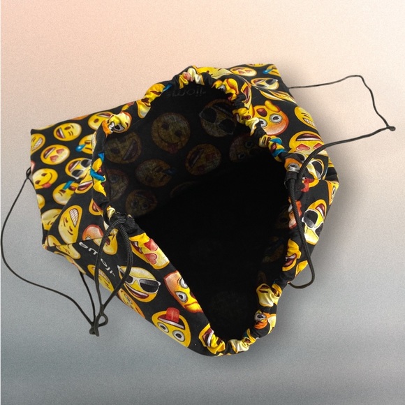 Handmade String Bag Emoji Tote Backpack - Picture 9 of 9